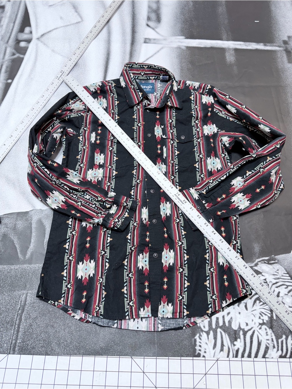 Wrangler Y2K Southwest Pattern Women’s sz XL Snap button Western Shirt A6 - Picture 4 of 5